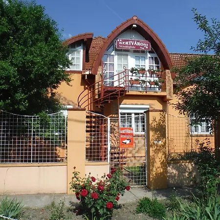 Kertvarosi Vendeghaz Guest house Oroshaza